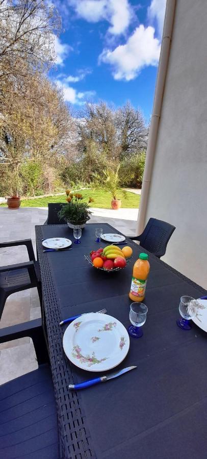 Villa Sandrine, Confortable Et Cosy Proche D'Aix En Provence Meyrargues ภายนอก รูปภาพ